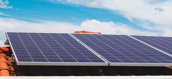 Painéis solares com taxa de IVA reduzida a 6%